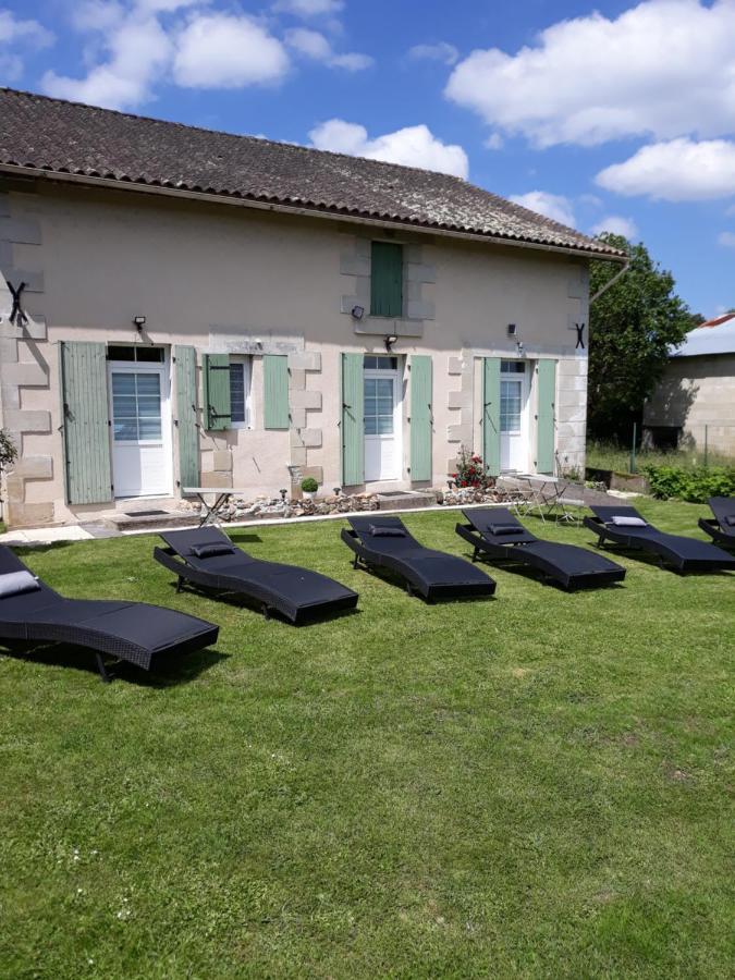 Hotes De L'Isle Saint-Medard-de-Mussidan Eksteriør bilde