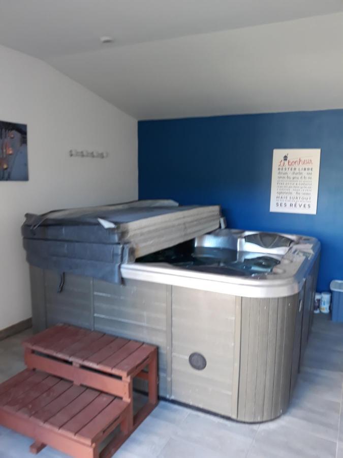 Hotes De L'Isle Saint-Medard-de-Mussidan Eksteriør bilde